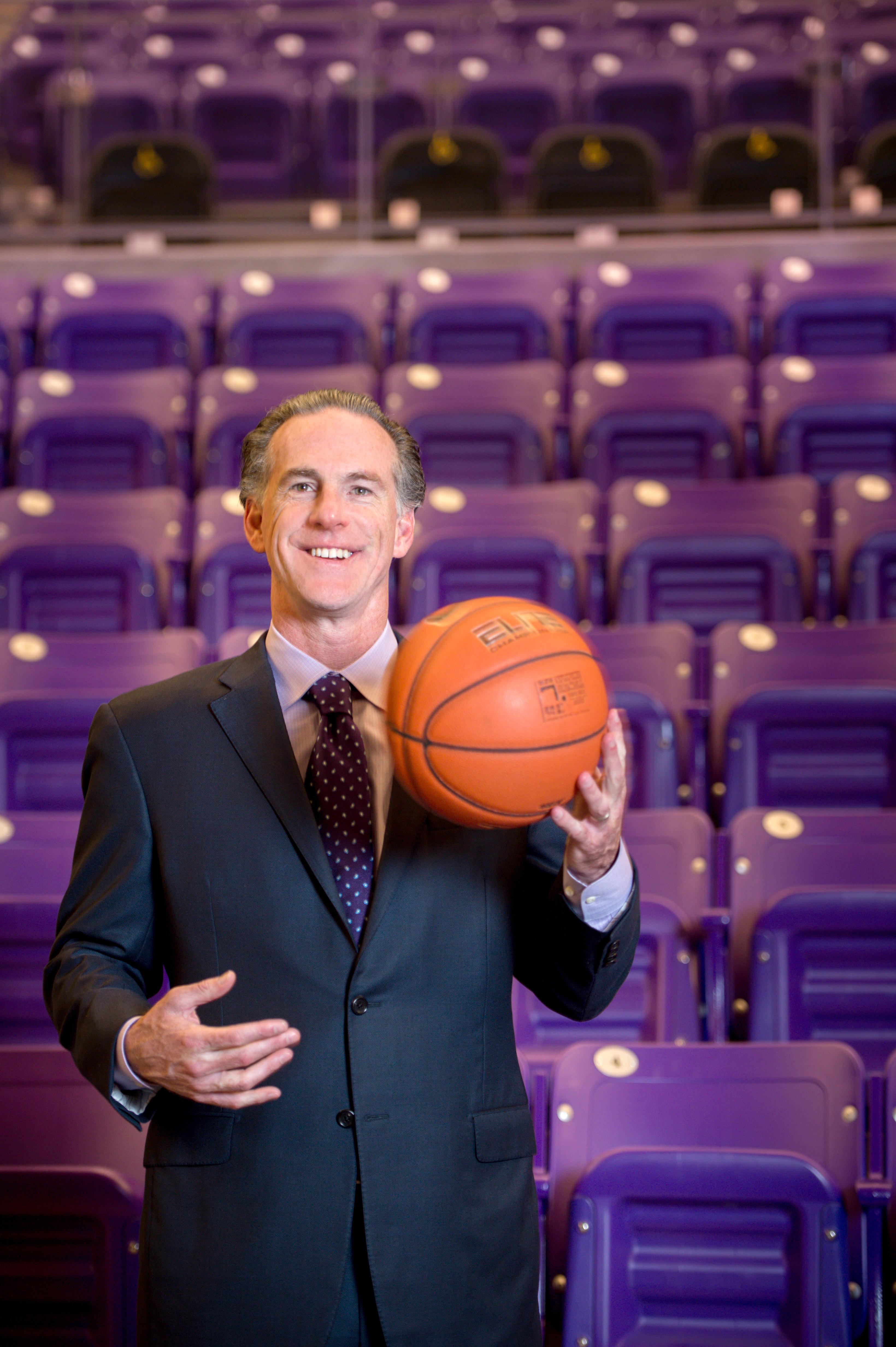 jamie dixon basketball coach: how he built tcu into a big 12 power.