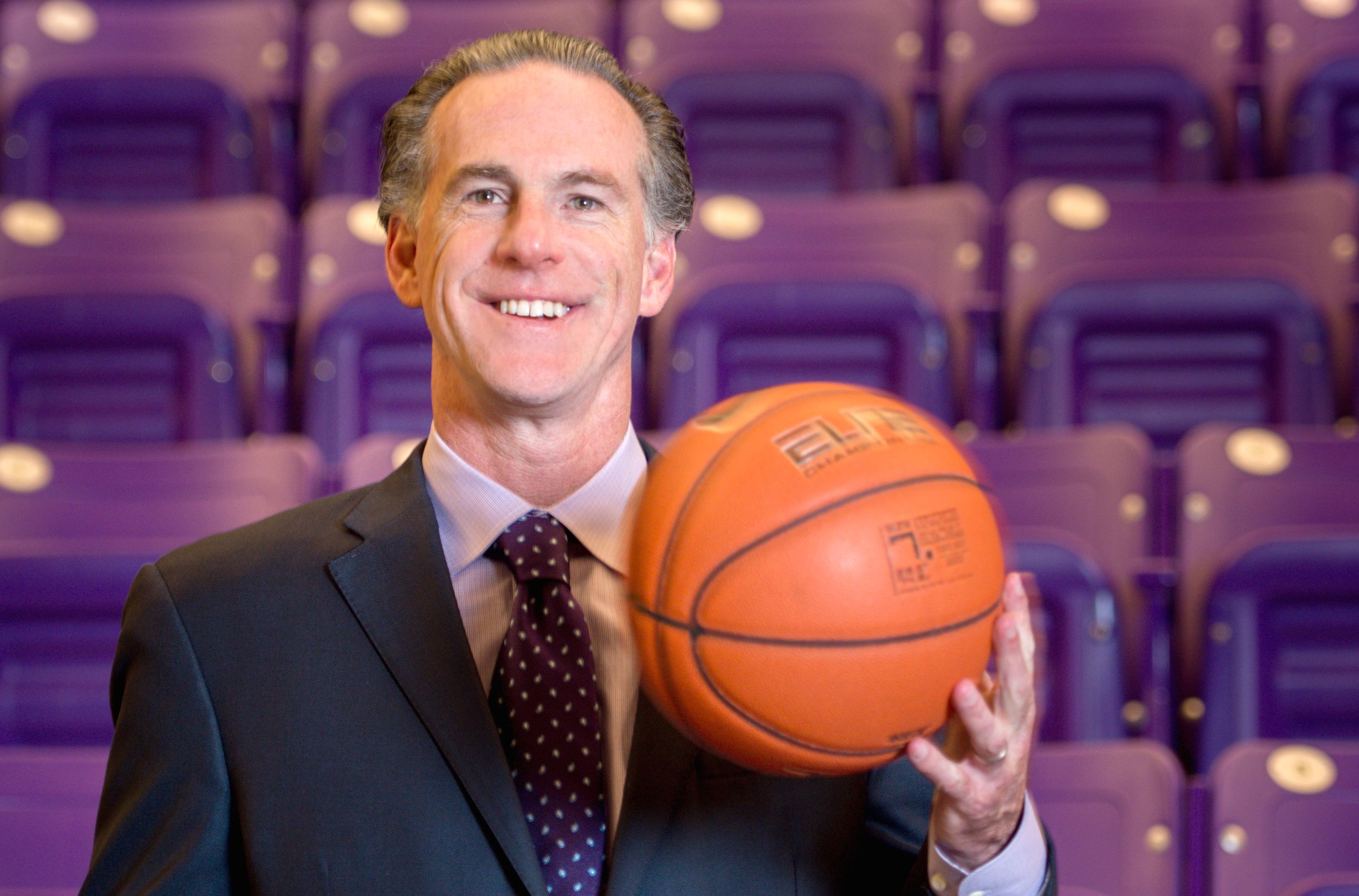 jamie dixon basketball coach: how he built tcu into a big 12 power.