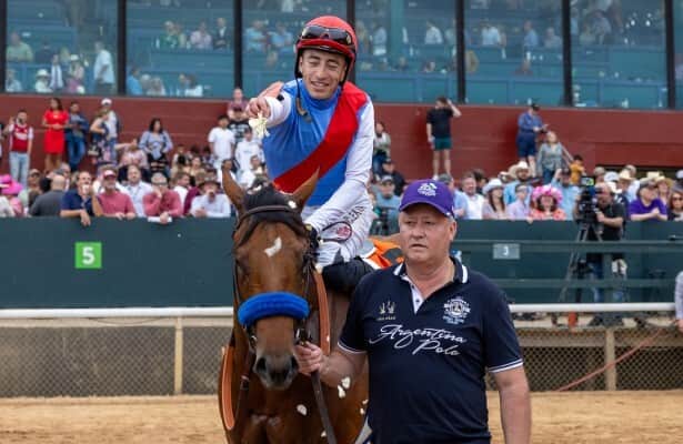 Who won the Arkansas Derby 2024? See the winning horse and get the full story.