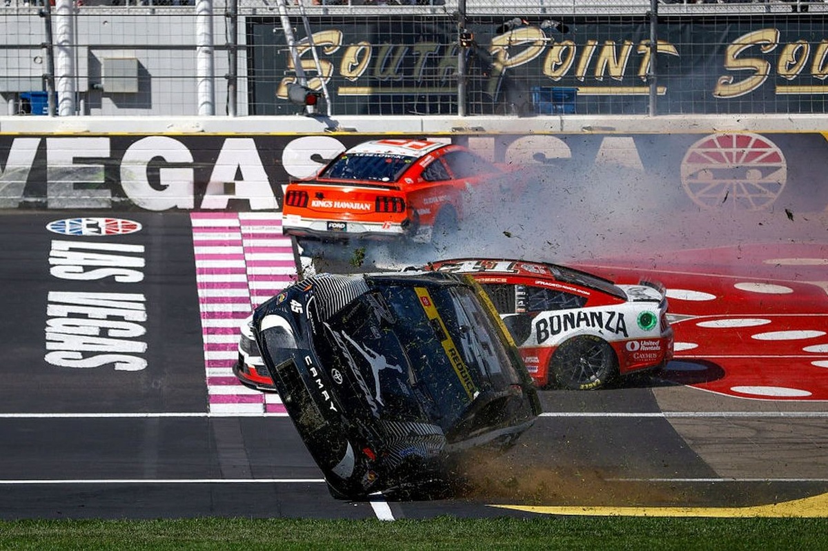 Tyler Reddick Crash at Las Vegas Speedway: See What Went Wrong There