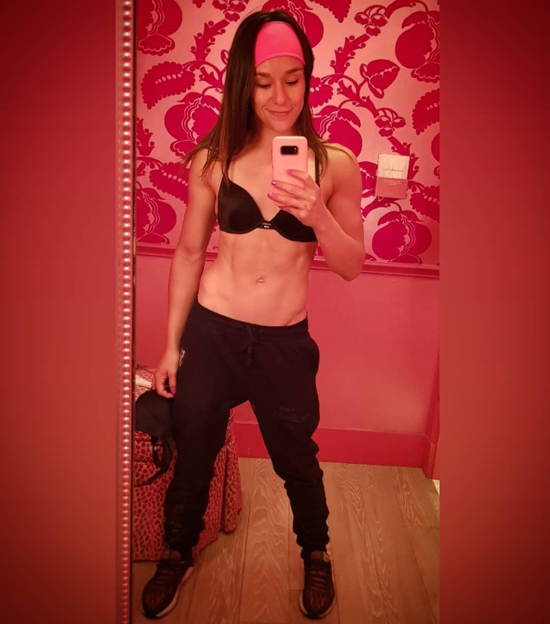 Alexa Grasso Nude Photos: Where to Find Them Online and Stay Safe