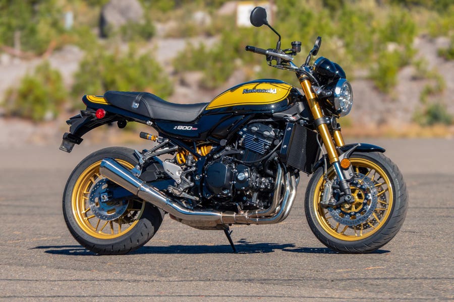 Kawasaki z900rs Horsepower: Is It Enough for You on the Road?