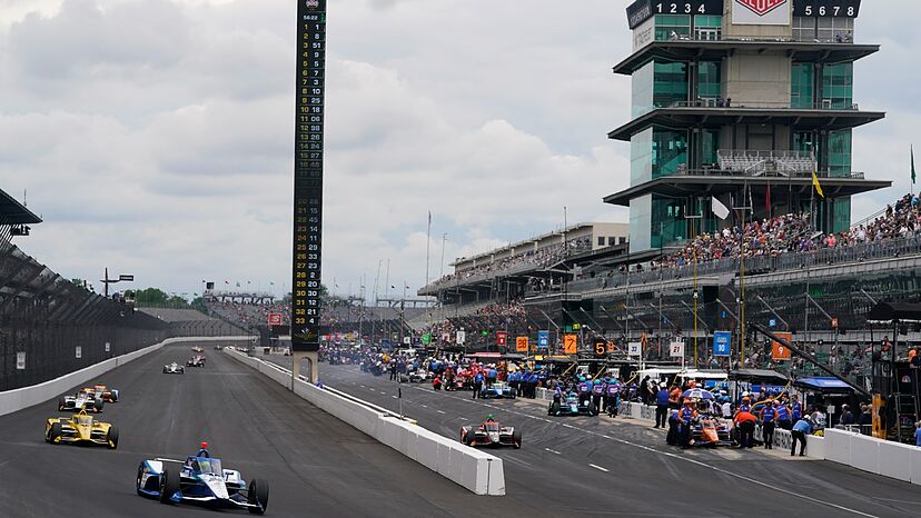 Indy 500 Race Length: How Long Does It Take to Complete the Indy 500 Laps?
