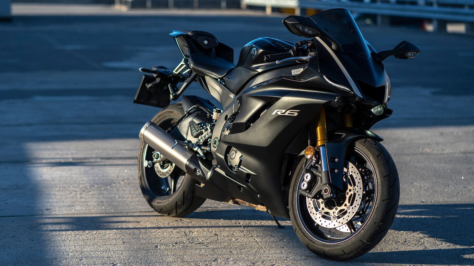Yamaha r6 top speed km/h: Find out how fast it can go in real-world conditions!