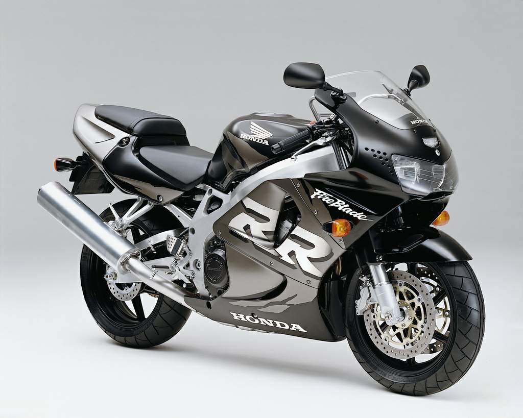 1998 Honda CBR 900RR Review (Specs, Price & Common Problems to look for!)