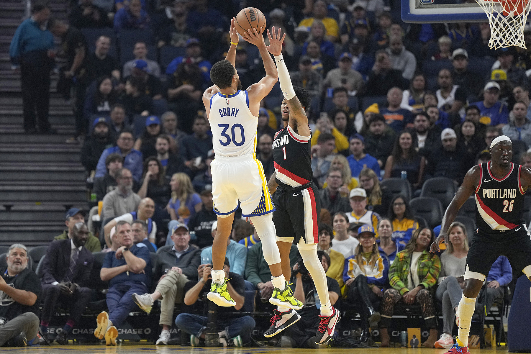 Looking for the game, where can I watch the Warriors game tonight? Heres your answer!