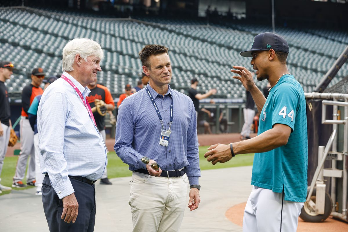 Seattle Mariners Trade Rumors 2024: What to Expect This Offseason (Early Predictions & Analysis)