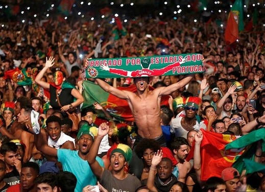 Why do fans love the portuguese team world cup journey? Exploring the passion for the Seleção.