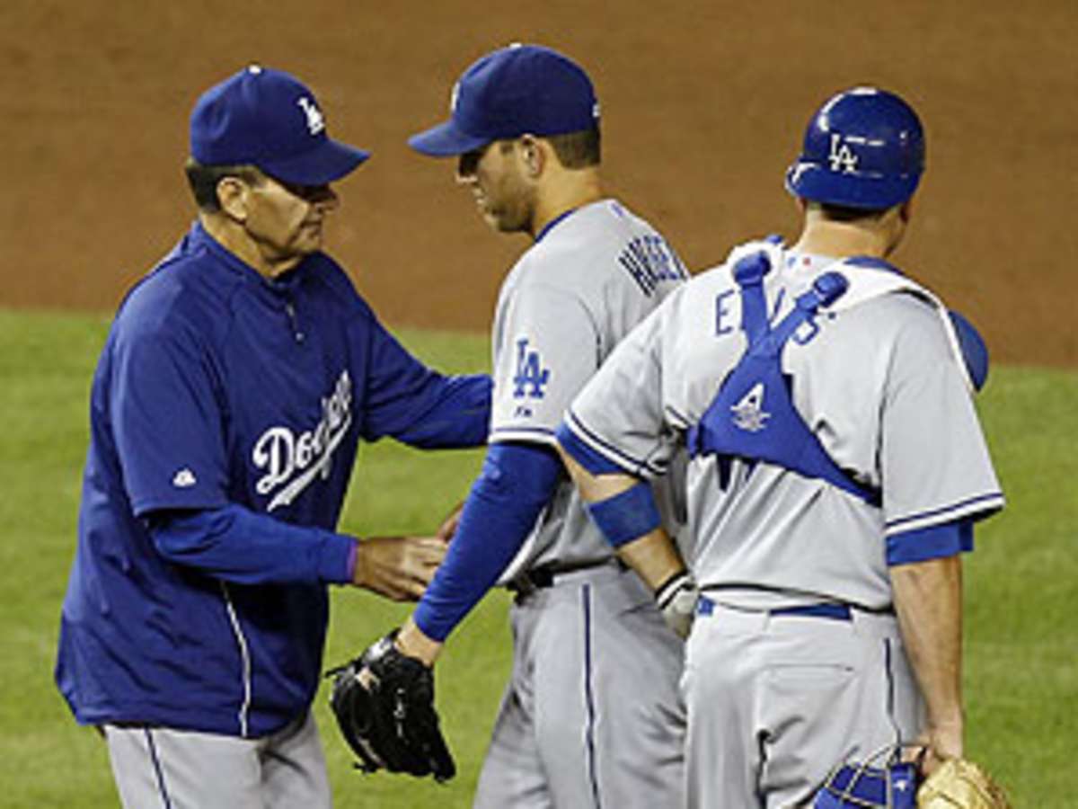 What Do Baseball Managers Do? Find Out Their Impact on the Team!