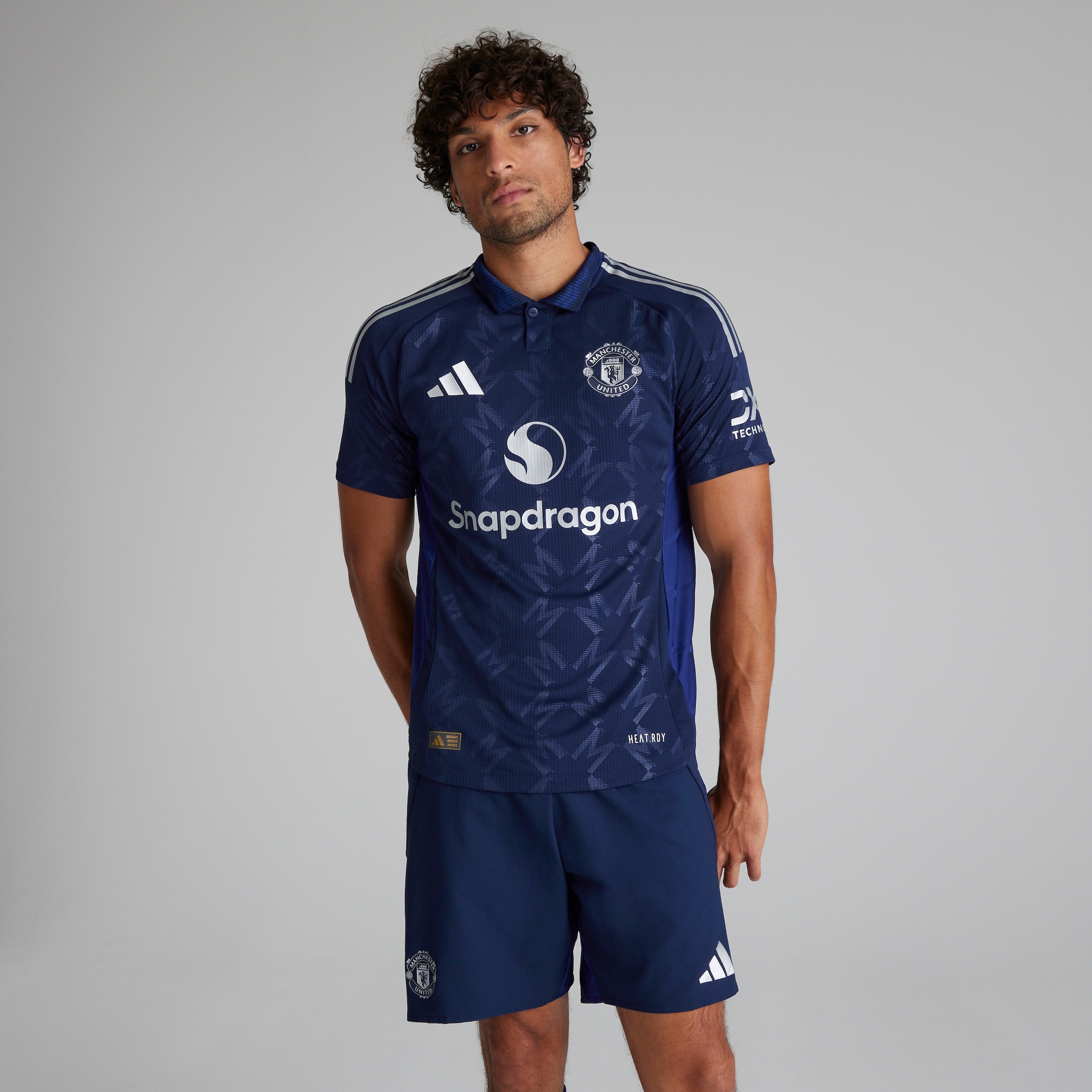 Man United Second Kit: Check Out the Latest Design and Where to Buy