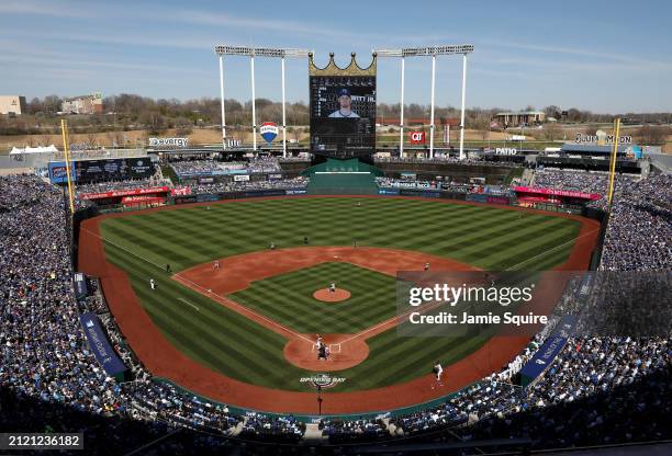 Find Pictures of Kauffman Stadium: Your Photo Guide Is Here!