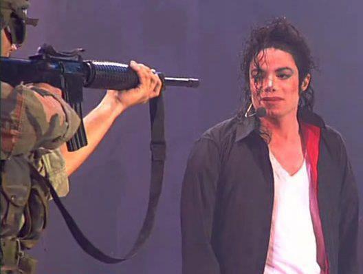 Why is the Michael Jackson Pointing Meme so Popular. (The full story)