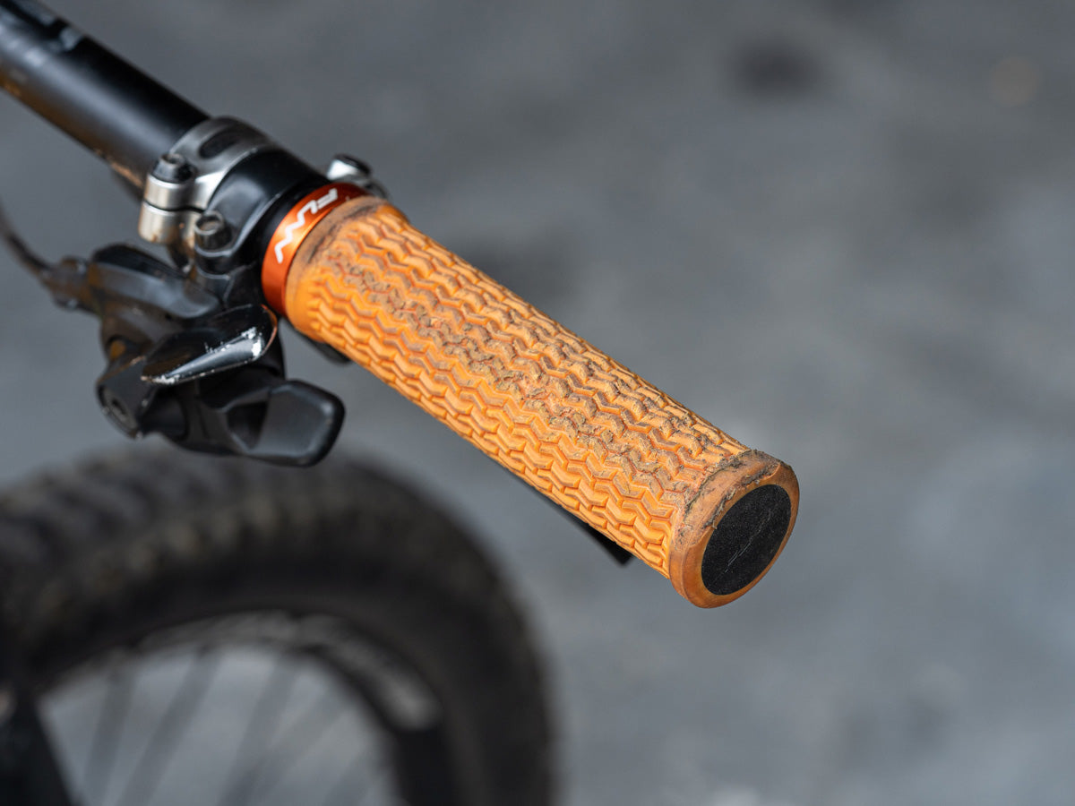 Remove Bike Grips: Easy Step-by-Step Guide (DIY Tips)