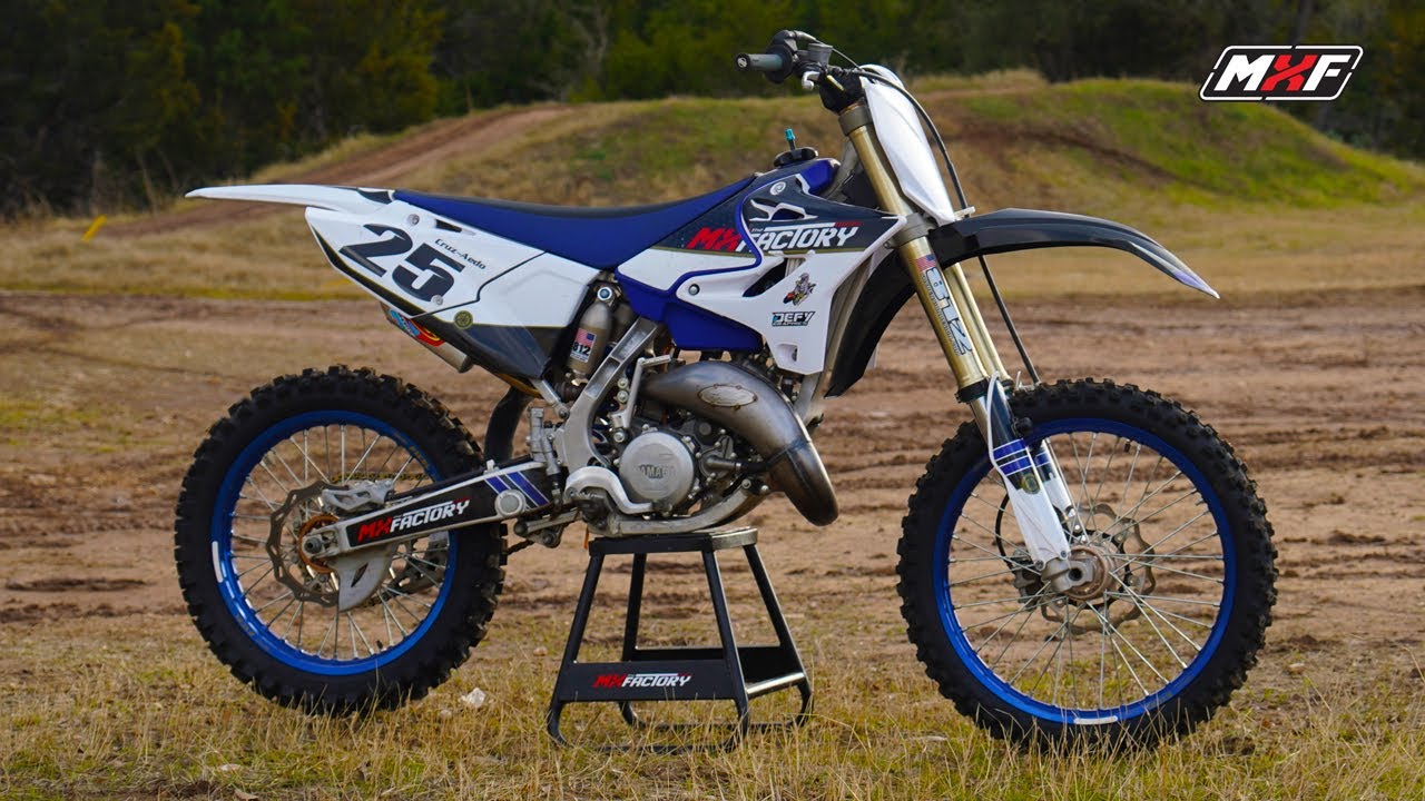What is a 2 stroke dirt bike? Basic guide here