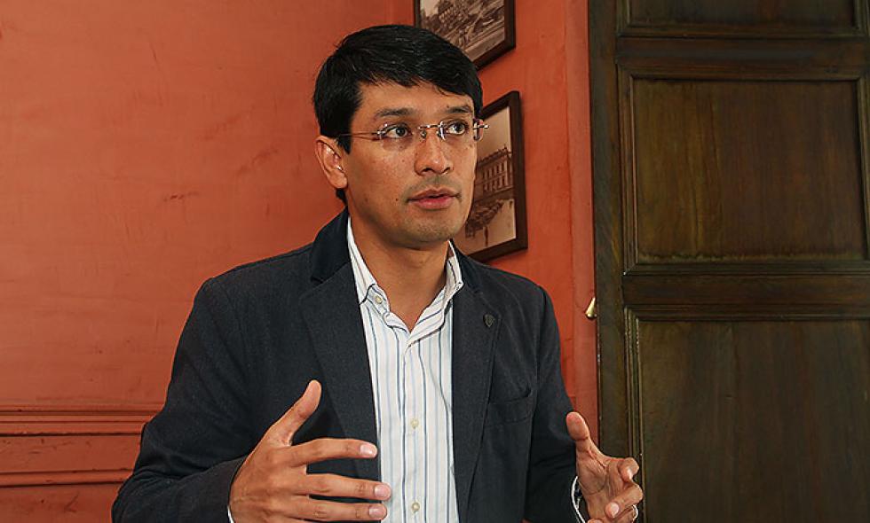 What is Camilo Romero doing now? Stay updated with the latest news and activities concerning him.