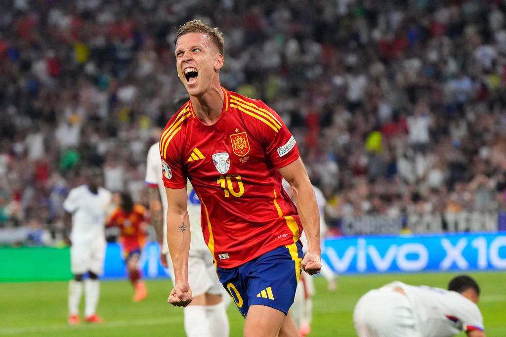 Spain v Poland Predictions: Who do the experts think will win (See our top football analysts game picks now!)