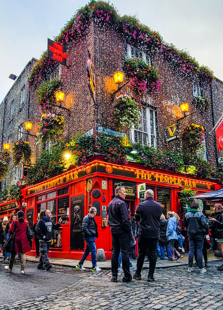 Thinking of an Ireland Welsh trip? Get these essential tips for an amazing and easy journey.