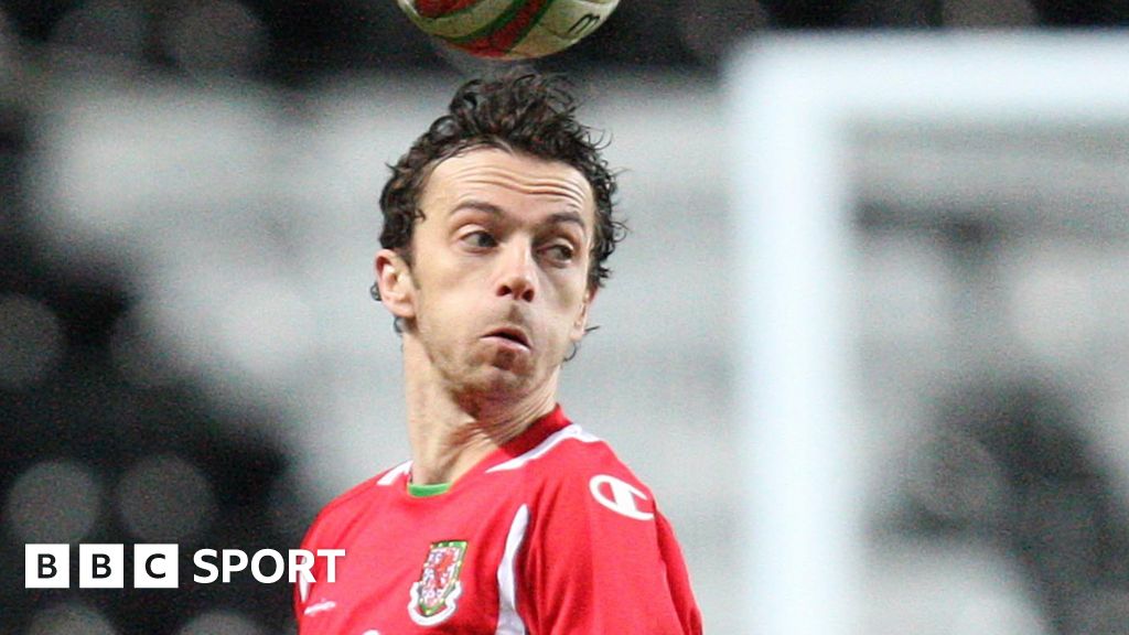 What were Simon Davies Wales best career moments? Relive the highlights for the Wales national team.