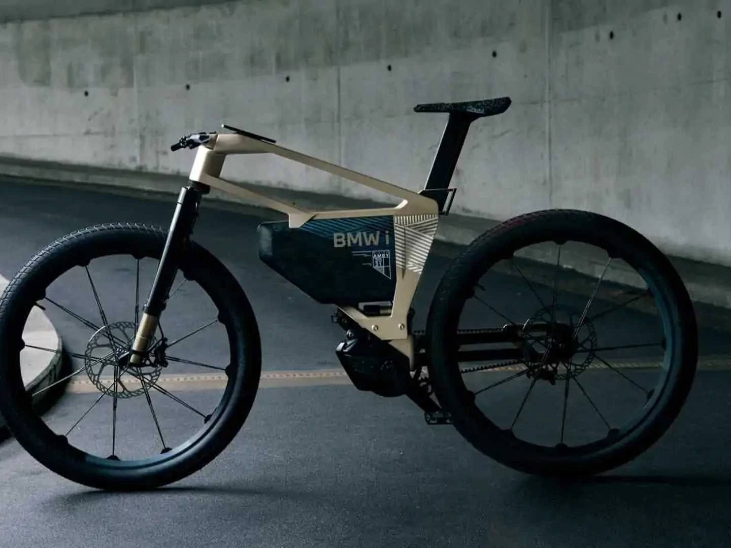 Looking for a BMW power bicycle? Here are tips to find the best model for you!